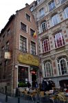 Poechenellekelder, Bruxelles: in questo locale storico della capitale, situato proprio di fronte alla fontana del Manneken Pis, si possono assaggiare le birre belghe in un ambiente particolare, ...
