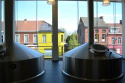 Birrificio Huyghe, Fiandre: si trova nella cittadina di Melle, pochi chilometri a sud di Gent. La produzione di questo birrificio si attesta sui 180000 ettolitri l'anno.