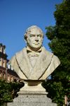 Busto di Johann Lukas Schonlein (1793-1864) a Bamberga, Germania. E' stato un naturalista e professore di medicina - © photo20ast / Shutterstock.com