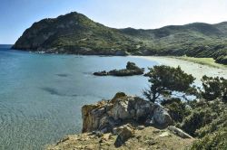 La cala di Portu de S'Illixi a Capo Ferrato, il promontorio a sud di Muravera in Sardegna