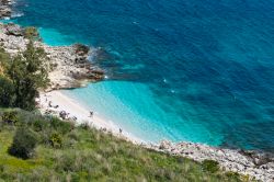 Cala Marinella, la spiaggia paradisiaca nella Riserva Naturle dello Zingaro, San Vito lo Capo  - © Mazerath / Shutterstock.com