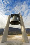 La Campana della Pace, conosciuta anche come dei Caduti, si trova a Rovereto in Trentino. Fusa nel 1924 a Trento con il bronzo ricavato dai cannoni appartenenti a diciannove nazioni che si erano ...