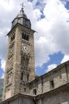 Campanile di una vecchia chiesa a Morgex, Valle d'Aosta, Italia.



