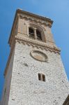 Il campanile della chiesa di Santa Maria Assunta a Corciano - © Mi.Ti. / Shutterstock.com