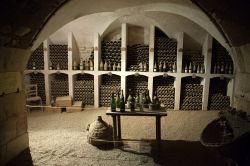 La cantina del Castello di Valençay, la residenza nobiliare della Valle della Loira - foto © wjarek / Shutterstock.com