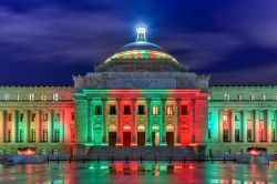 Il Capitolio de Puerto Rico a San Juan, Porto Rico. Sede governativa del territorio di Porto Rico, negli Stati Uniti d'America, il campidoglio venne completato nel 1929 in stile neoclassico ...