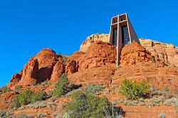 La Cappella della Santa Croce fra le rocce rosse di Sedona, Arizona (USA) - © cpaulfell / Shutterstock.com