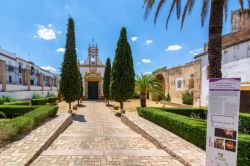 Carmona (Spagna), veduta della Cappella di San Francesco - © Dolores Giraldez Alonso / Shutterstock.com