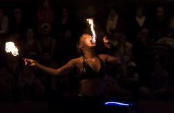 Carpineto Romano, un'artista al Busker Festival del borgo laziale. - © Doug McLean / Shutterstock.com