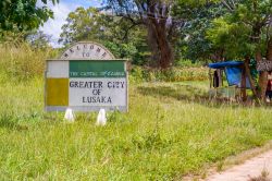 Cartello di benvenuto nella capitale Lusaka, Zambia - © Mark52 / Shutterstock.com