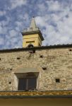 Casa in pietra e campanile nel centro di Lastra a Signa in Toscana - © Greta Gabaglio / Shutterstock.com