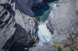 Cascata di Venere alle Gole dell'Alcantara in Sicilia