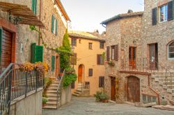 Case del borgo di Castiglione d'Orcia, in provincia di Siena (Toscana) - © lauradibi / Shutterstock.com