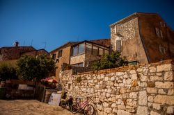 Case di pietra a Umago (Umag, in croato), sulla costa occidentale dell'Istria (Croazia).