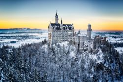 Castello di Neuschwanstein in Baviera a Schwangau - © Frank Fischbach  / Shutterstock.com