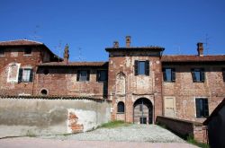 Castello d'Agogna in provincia di Pavia, Lombardia - © Alessandro Vecchi - CC BY-SA 3.0, Wikipedia