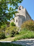 Cavaillon, Francia: la Chapelle Saint Jacques. La cappella domina la città dall'alto della collina di St Jacques - foto © OTLMV