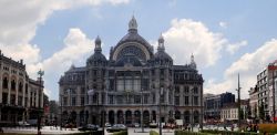 Central Station, Anversa: sembra più una cattedrale che non una stazione. La rivista statunitense Newsweek l'ha classificata come la quarta stazione più bella del mondo - Foto ...