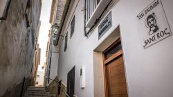 Centro storico di Oliva (Valencia) con Casa D'Acollida vista dalla chiesa di Sant Roc, Spagna - © Vivvi Smak / Shutterstock.com