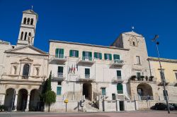 Centro storico medievale a Ruvo di Puglia - I beni architettonici di Ruvo comprendono diversi palazzi nobiliari del centro storico, edificati fra il XVII° e il XIX° secolo, numerose ...