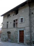 Chambave, una casa antica nel centro storico (Valle d'Aosta). - © Patafisik - CC BY-SA 3.0 - Wikipedia