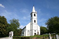 Chiesa cattolica nel centro di Lutzmannsburg  in Austria