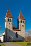 Chiesa dei santi Pietro e Paolo sull'isola di Reichenau, circondario di Costanza, Germania. In stile romanico, questo luogo di culto sorge nella frazione Niederzell. La costruzione, iniziata ...