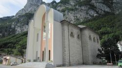 Chiesa del Santissimo Crocifisso di Cristo re a Timau di Paluzza