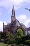 Chiesa di San Bartolomeo a Naaldwijk, Olanda. Si innalzano sopra i tetti delle abitazioni della città le guglie di questo bell'edificio religioso dedicato a San Bartolomeo.


