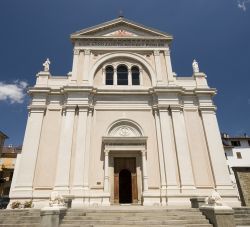 Chiesa di Sant Antonino in centro a Borgo Val di Taro