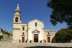 La chiesa di Santo Spirito si trova a Gangi in Sicilia - © ollirg / Shutterstock.com