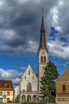 La bella chiesa gotica di Maria am Waasen a Leoben, Austria. Austero e dalle linee essenziali, questo edificio religioso sorge nel centro della città austriaca.
