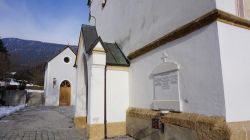 Chiesa parrocchiale a Terfens in Tirolo, vicino a Schwaz e Innsbruck, in Austria.