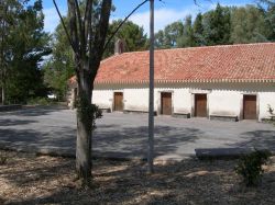 La chiesa rurale di Sant'Antioco a Scano di Montiferro in Sardegna - ©  Pubblico dominio - Wikipedia.