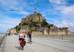 Cicloturismo a Mont-Saint-Michel: la famosa abbazia ...