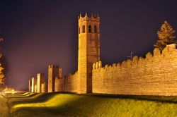 La città murata di Montagnana,  fotografata di notte