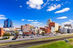 Cityscape della città americana di Durham, Carolina del Nord. Particolarmente nota in ambito accademico, Durham è anche una destinazione turistica da visitare se si vuole avere ...