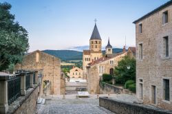 Cluny, con la sua abbazia, è una delle meraviglie della Borgogna (Francia).
