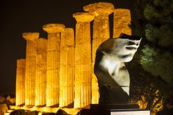 Le colonne del tempio di Ercole, lo stile dorico più forte della Valle dei Templi ad Agrigento (Sicilia) - La sede sacra nata con l'intento di venerare, ammirare ed elogiare l'eroe ...