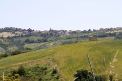 Colonnella sulle colline della provincia di Teramo in Abuzzo