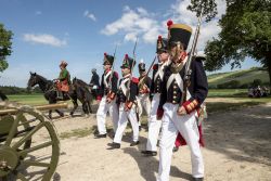 Commemorazione per i 200 anni della Battaglia di Tolentino, Marche. Avvenuta nel 1815, dal 2 al 3 maggio, fu l'episodio decisivo della guerra austro-napoletana. In questa immagine, alcuni ...