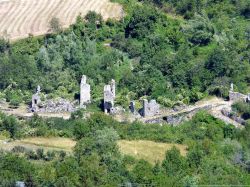 Connio, il borgo vecchio fantasma a Carrega Ligure in Piemonte.