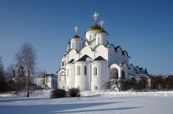 Convento dell'Intercessione di Suzdal, Russia - Circondato da mura bianche, il monastero dell'Intercessione di Maria è uno dei luoghi religiosi più visitati di Suzdal. ...
