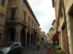 Corso Italia e Porta Vittoria a San Giovanni in Persiceto in Emilia