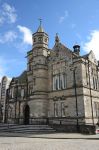 Una veduta del suggestivo edificio che ospita la corte di Kirkcaldy, Scozia, UK.



