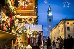 L'atmosfera natalizia a Cortina d'Ampezzo durante i mercatini  - Foto Bandion.it