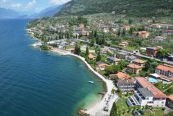 La costa di Malcesine - © Alexander Chaikin / Shutterstock.com