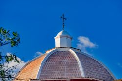 La cupola della Iglesia del Carmen Alto nella città di Oaxaca, Messico.
