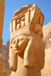 Una rappresentazione della dea Athor presso il Tempio di Hatshepsut, a Luxor (Egitto).
