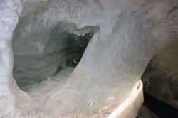 Dentro ad un ghiacciaio del Vallese in Svizzera.